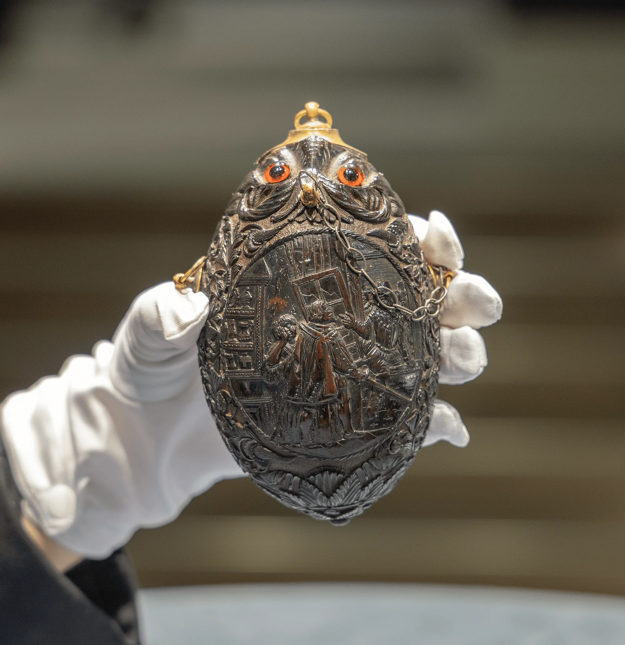 18th-Century Bugbear Gunpowder Flask - Image 4