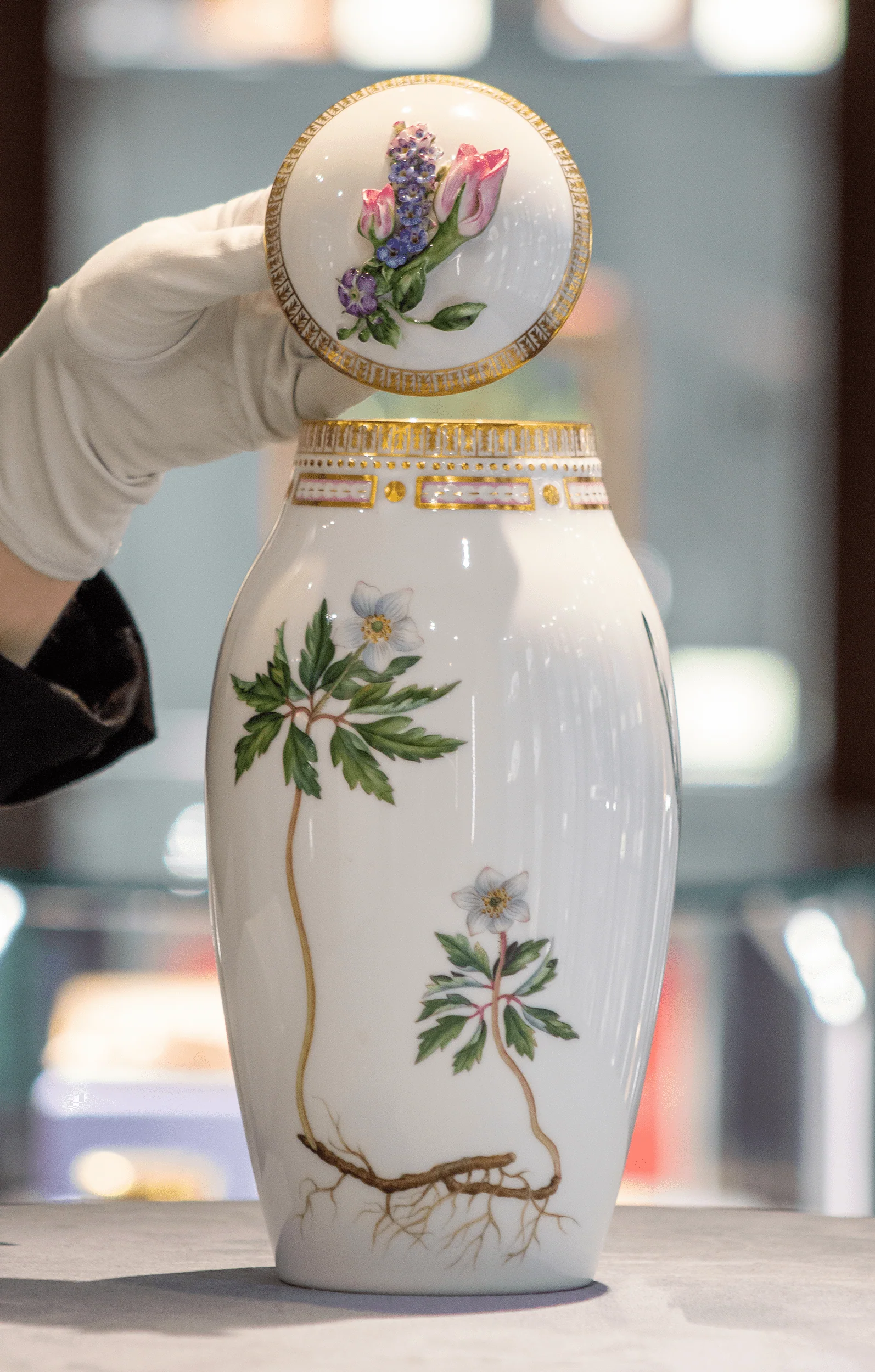 Flora Danica Lidded Ginger Jar by Royal Copenhagen - Image 4