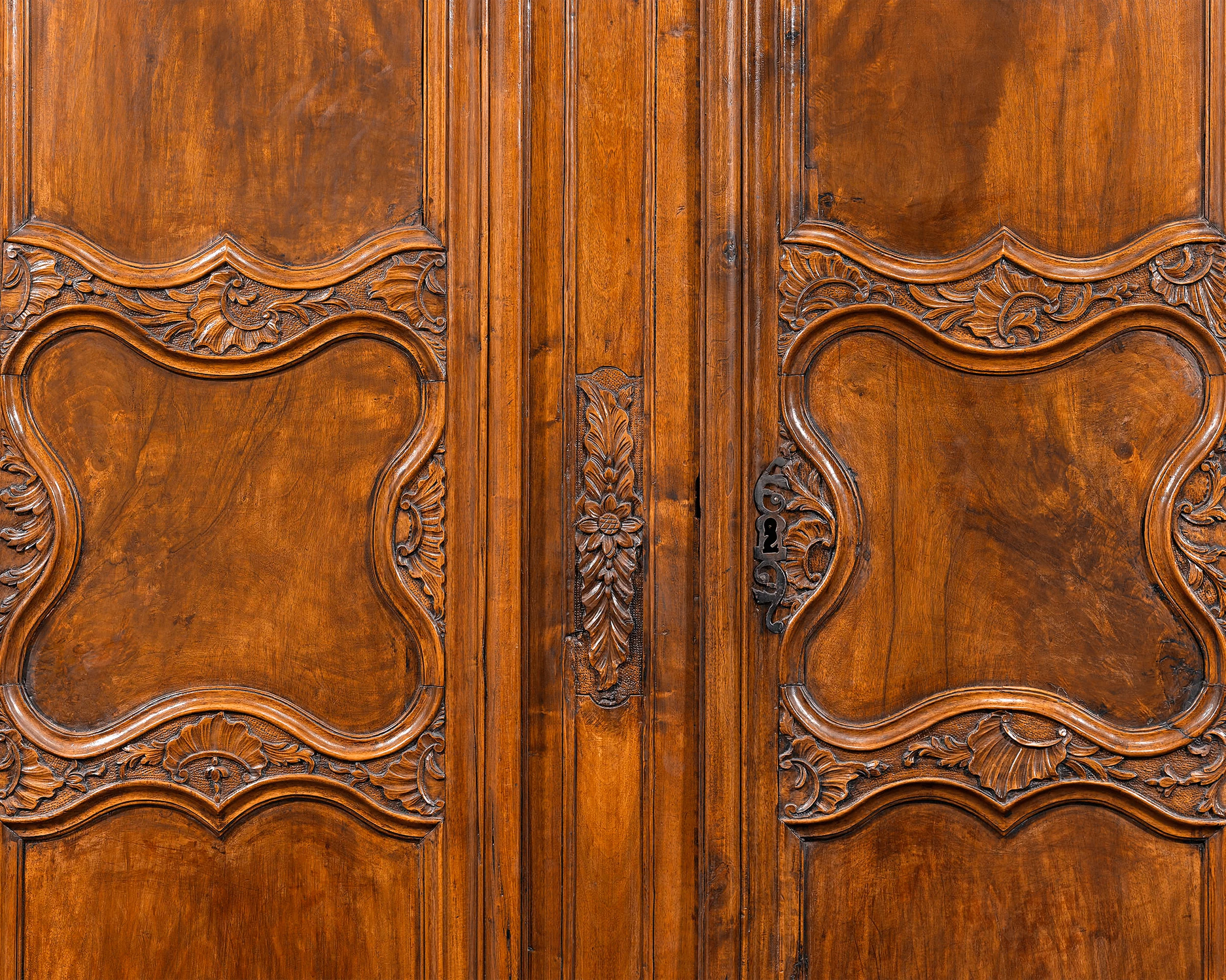 French Provincial Double Door Armoire - Image 3