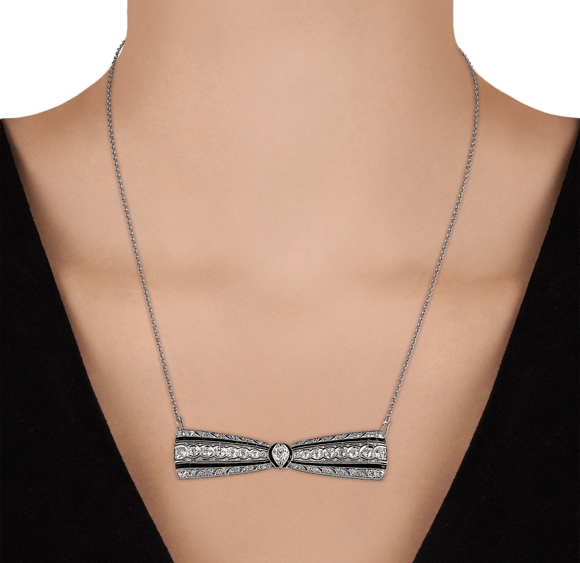 Greenleaf & Crosby Diamond and Platinum Pendant Brooch - Image 4