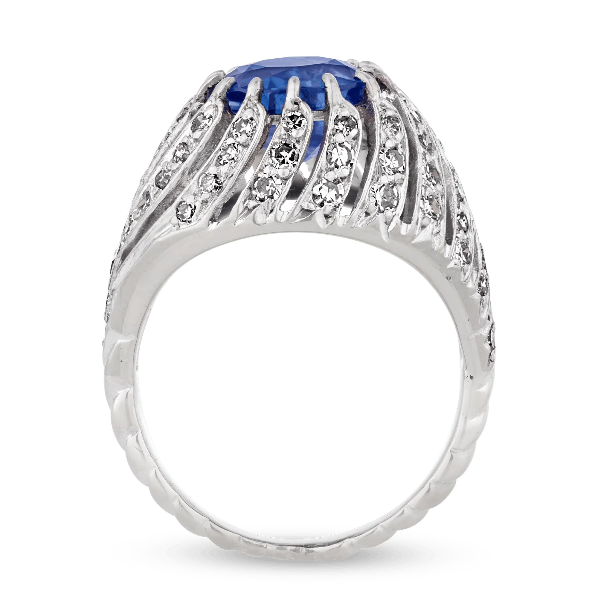 Kashmir Sapphire Bombé Ring, 3.53 Carats - Image 4