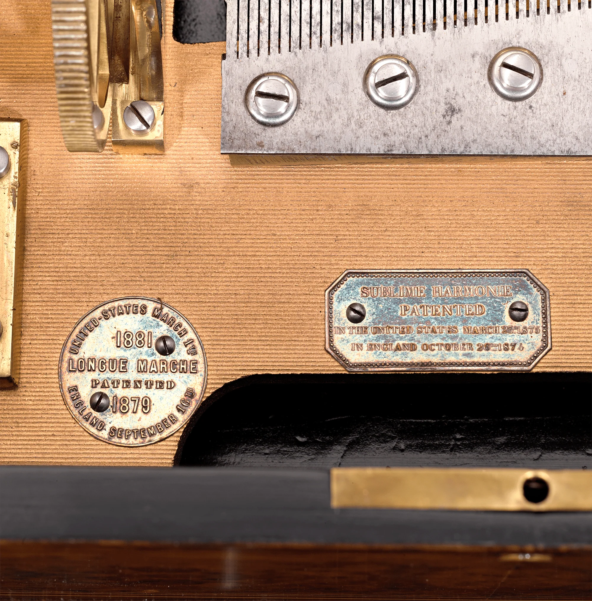 Longue Marche Cylinder Music Box - Image 3