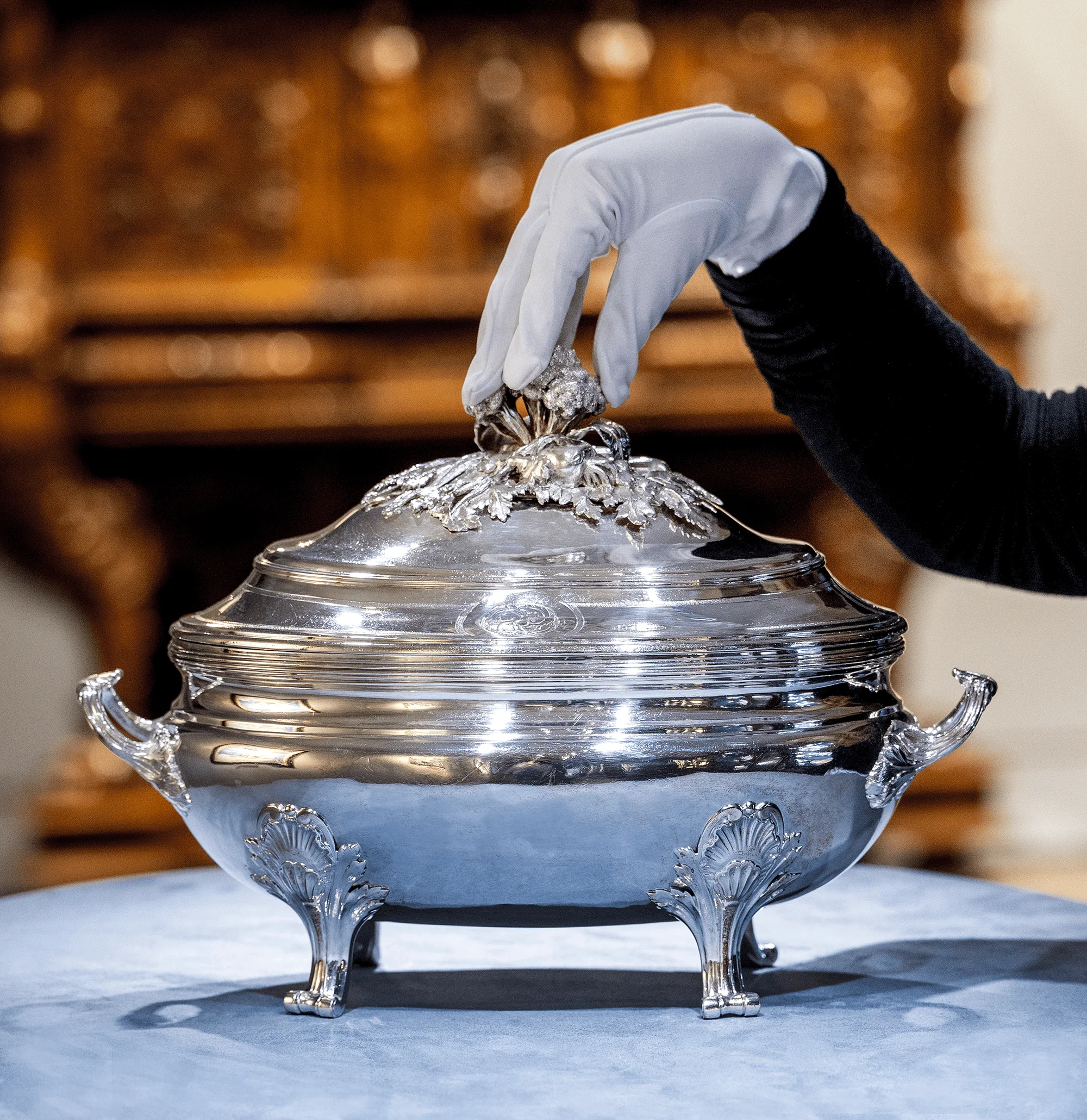 Louis XV Silver Tureen by Jean-Baptiste-Francois Cheret - Image 5