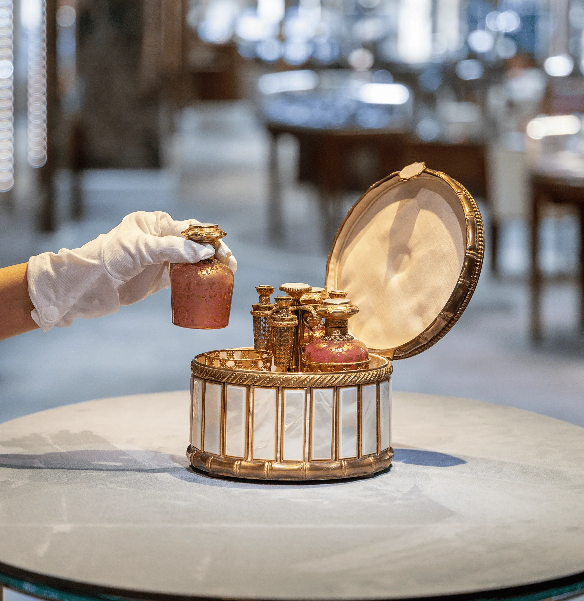 Palais-Royal Mother-of-Pearl Perfume Box and Flasks - Image 6