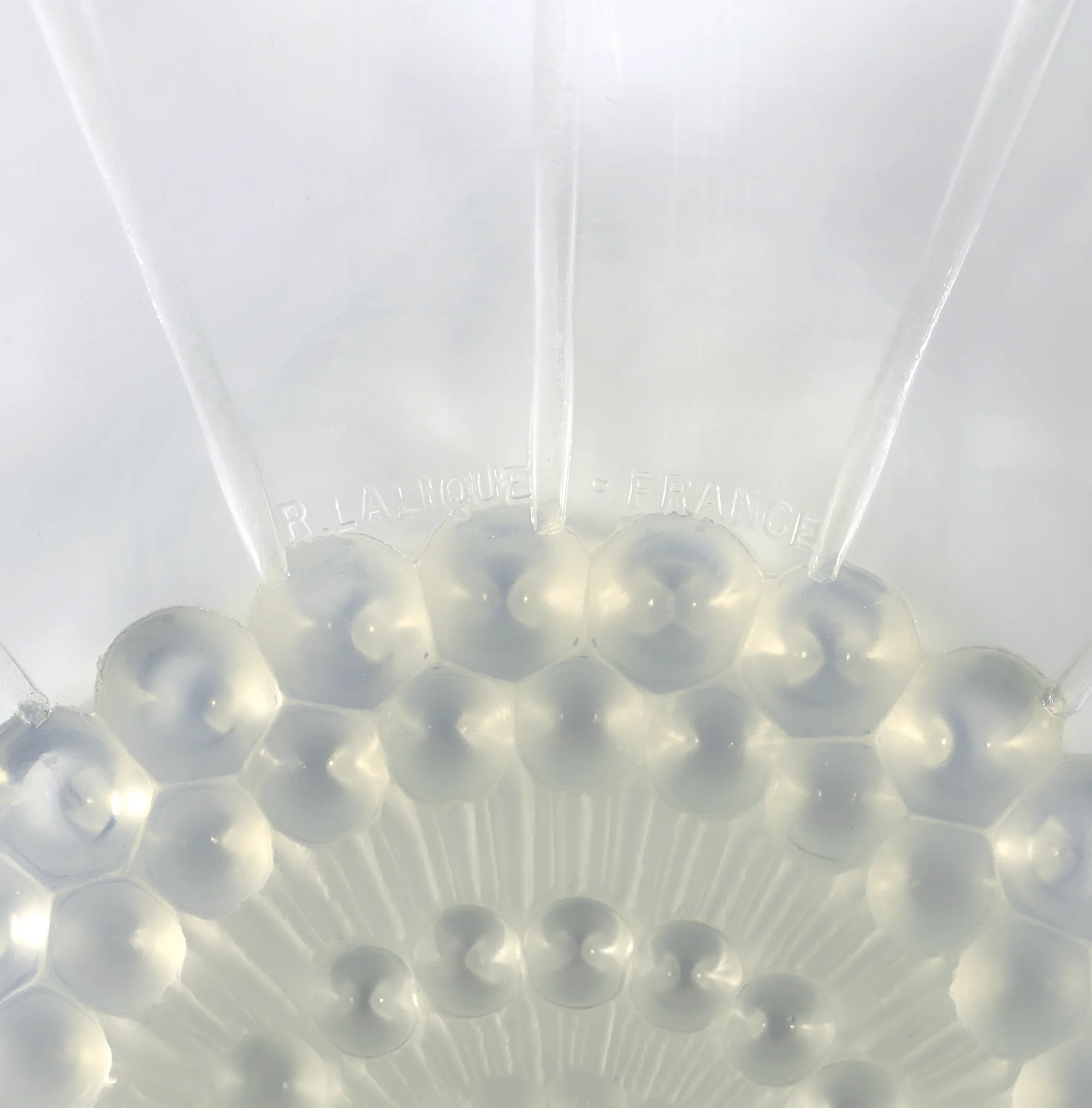 René Lalique Crémieu Opalescent Glass Bowl - Image 4