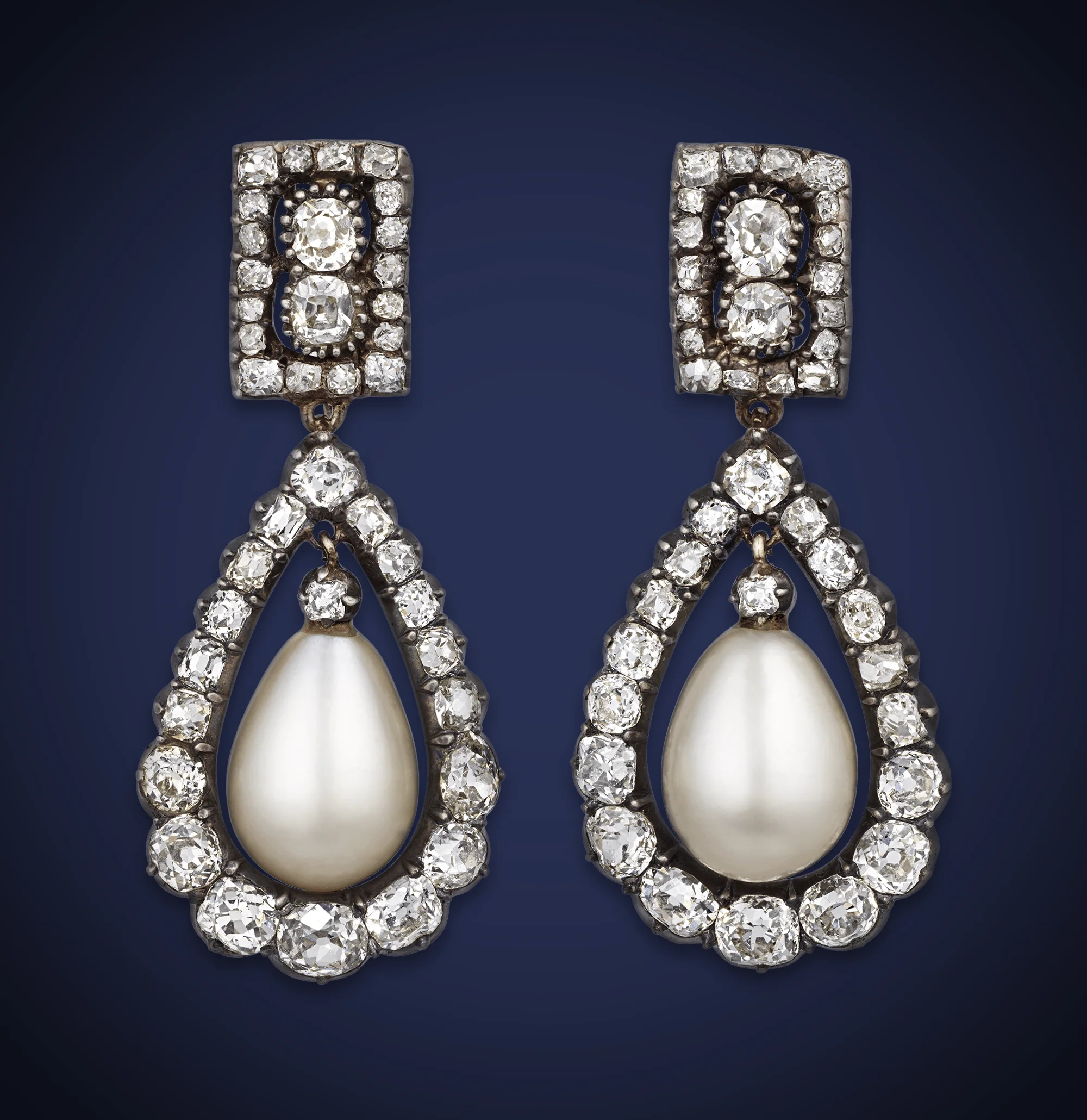 The French Crown Jewels: Natural Pearl Earrings - Image 2