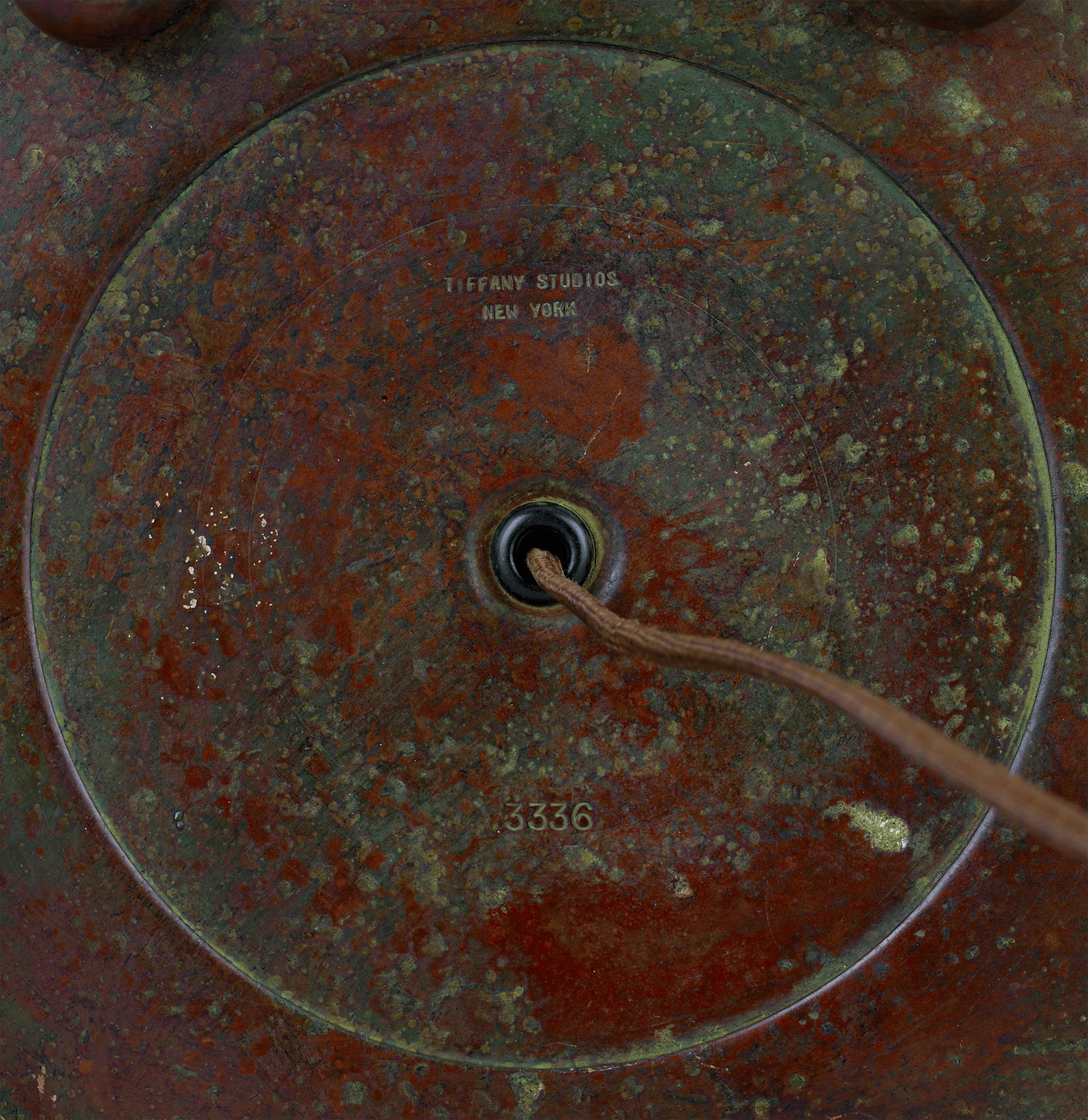 Tiffany Studios Fleur-de-Lis Lamp - Image 6